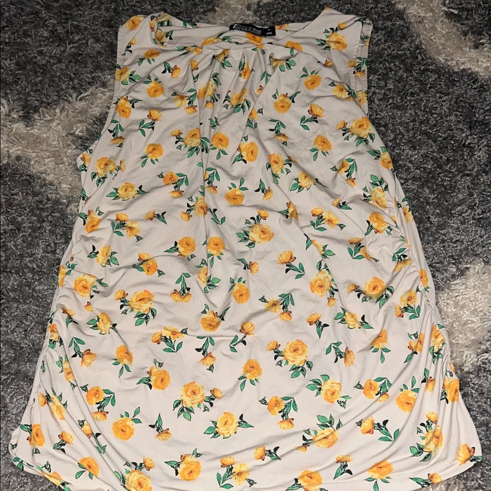 Floral Sleeveless Top Yellow/off White NY&CO size XL